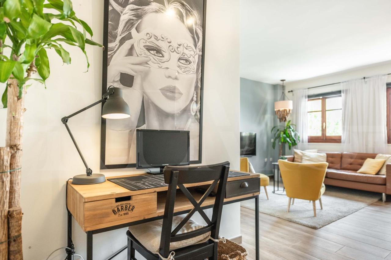 Spacious Apartment Next To Plaza De La Merced By Rems Malaga Bagian luar foto