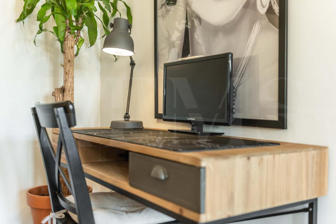 Spacious Apartment Next To Plaza De La Merced By Rems Malaga Bagian luar foto