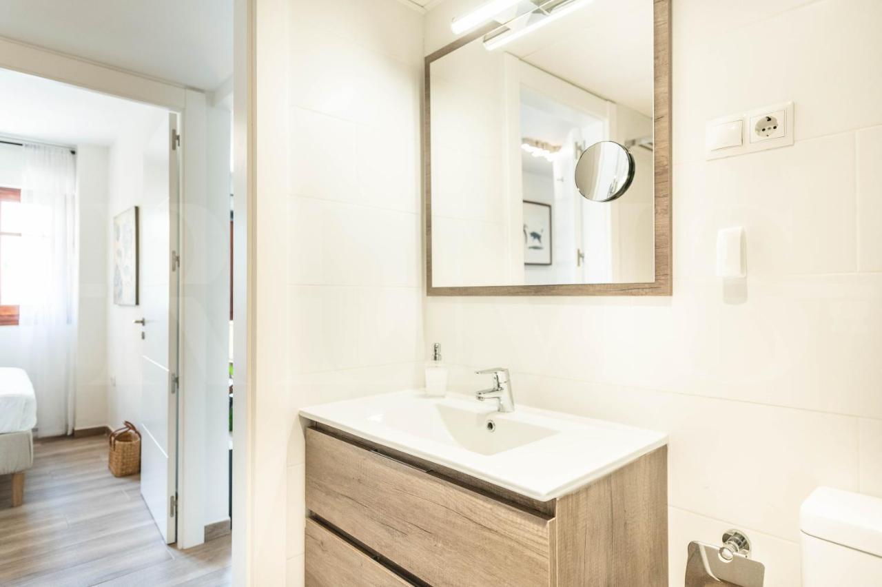 Spacious Apartment Next To Plaza De La Merced By Rems Malaga Bagian luar foto