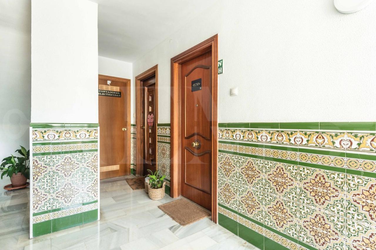 Spacious Apartment Next To Plaza De La Merced By Rems Malaga Bagian luar foto
